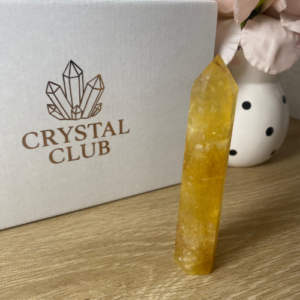 The Quiet Knowing - Crystal Experience
